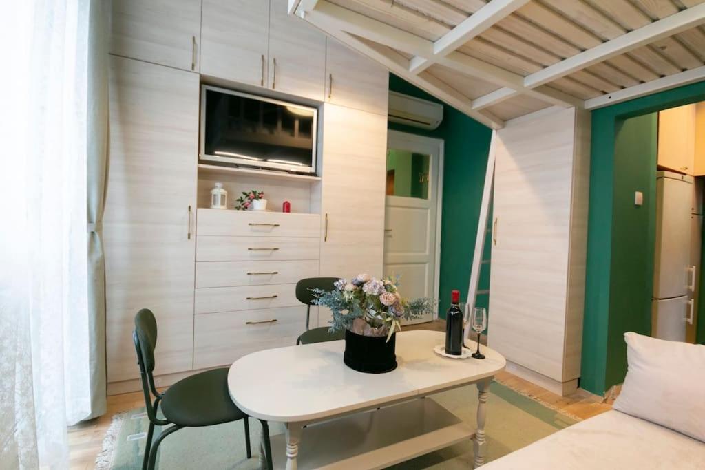 Loft Studio In The City Center Leilighet Sofia Eksteriør bilde